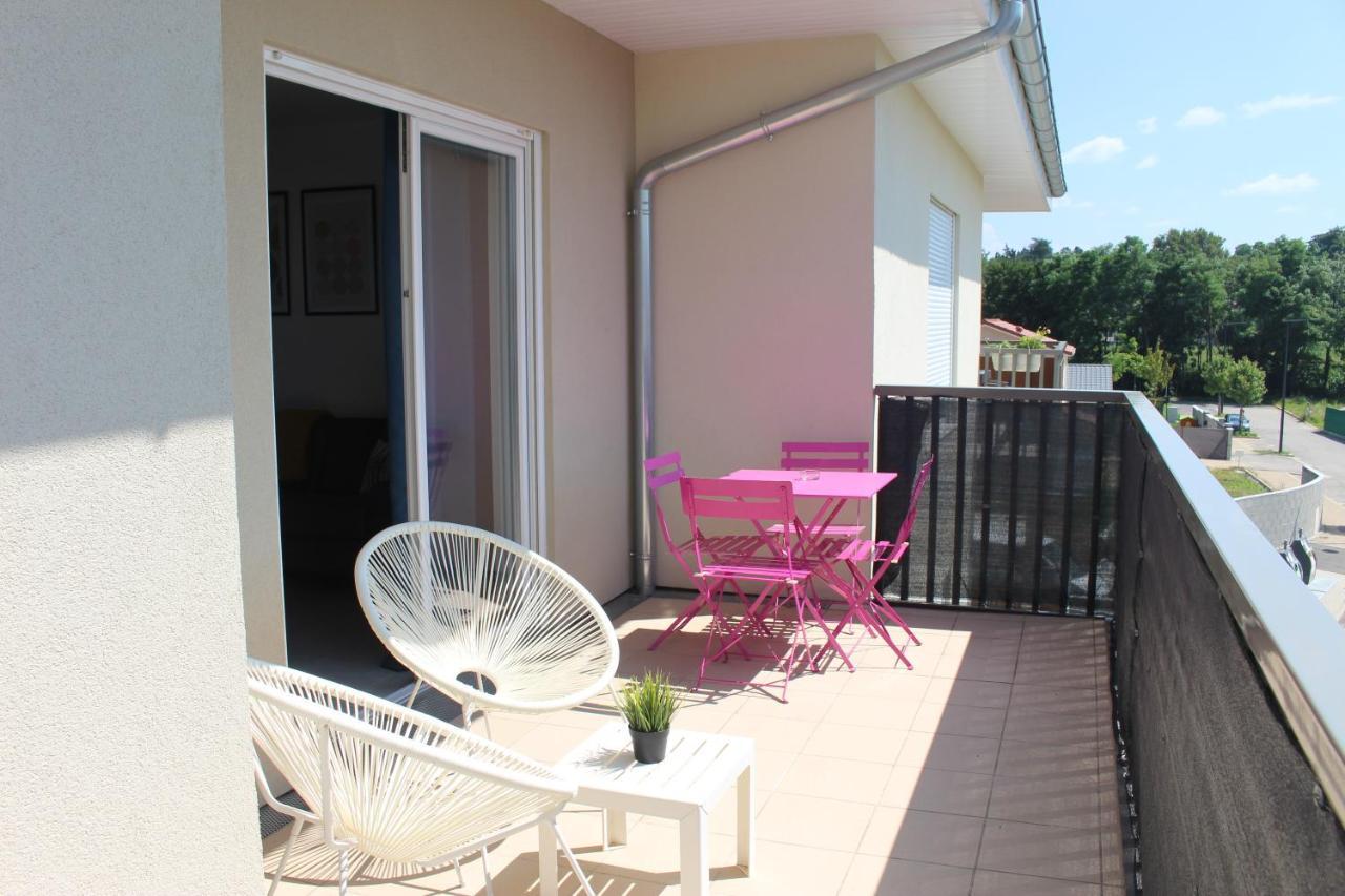 Appartement Neuf A St Jean De Niost Tout Confort Saint-Jean-de Niost エクステリア 写真