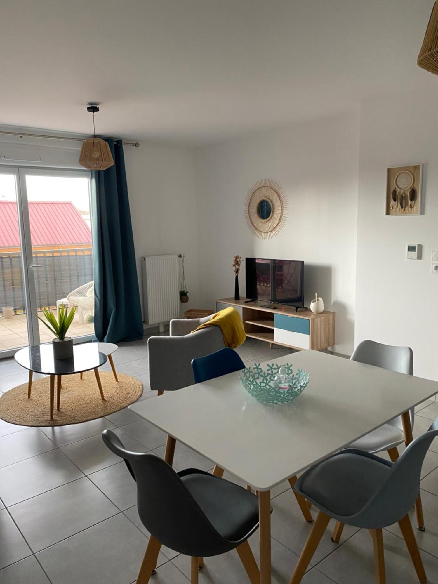 Appartement Neuf A St Jean De Niost Tout Confort Saint-Jean-de Niost エクステリア 写真